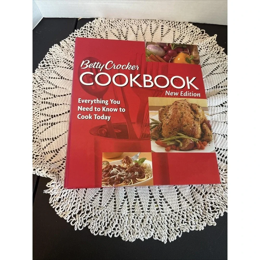Betty Crocker's Everything You Need to Know to Cook Today New Editon Binder 2005